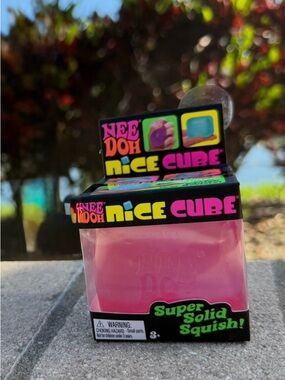 Nice Cube Pink Super Solid Squish